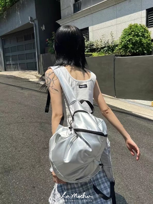 洗標正反兩穿方領背心